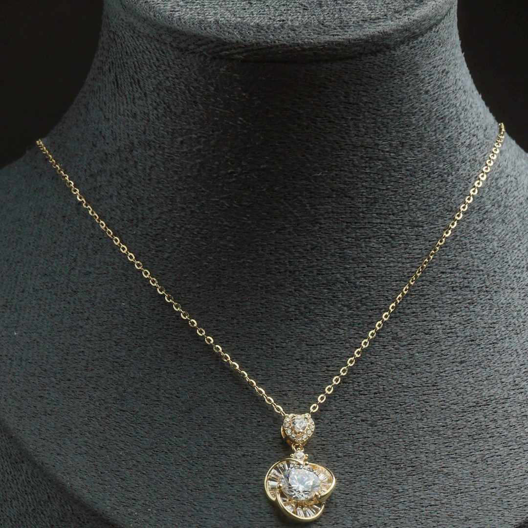Royal Heart Sparkle Pendant Necklace