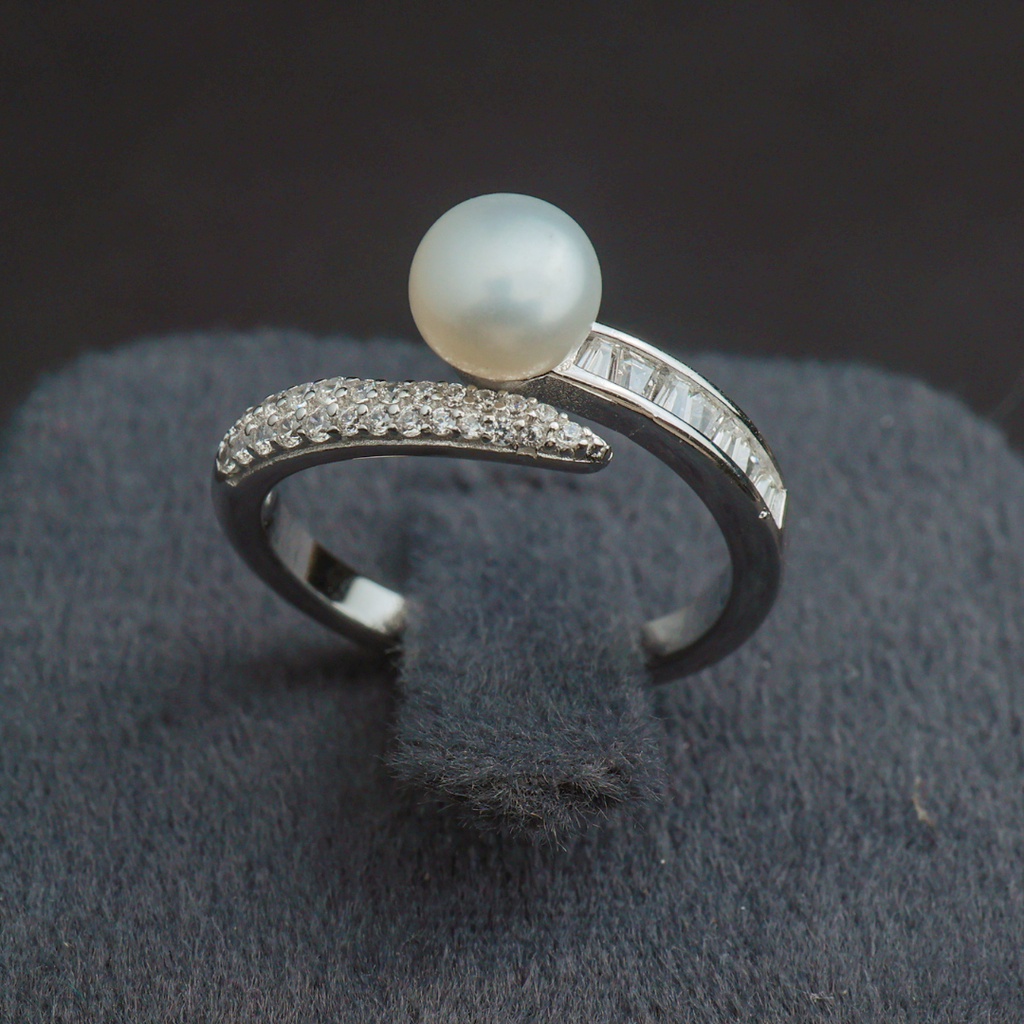 Princess Cut Flower Ring (Fixed Size)