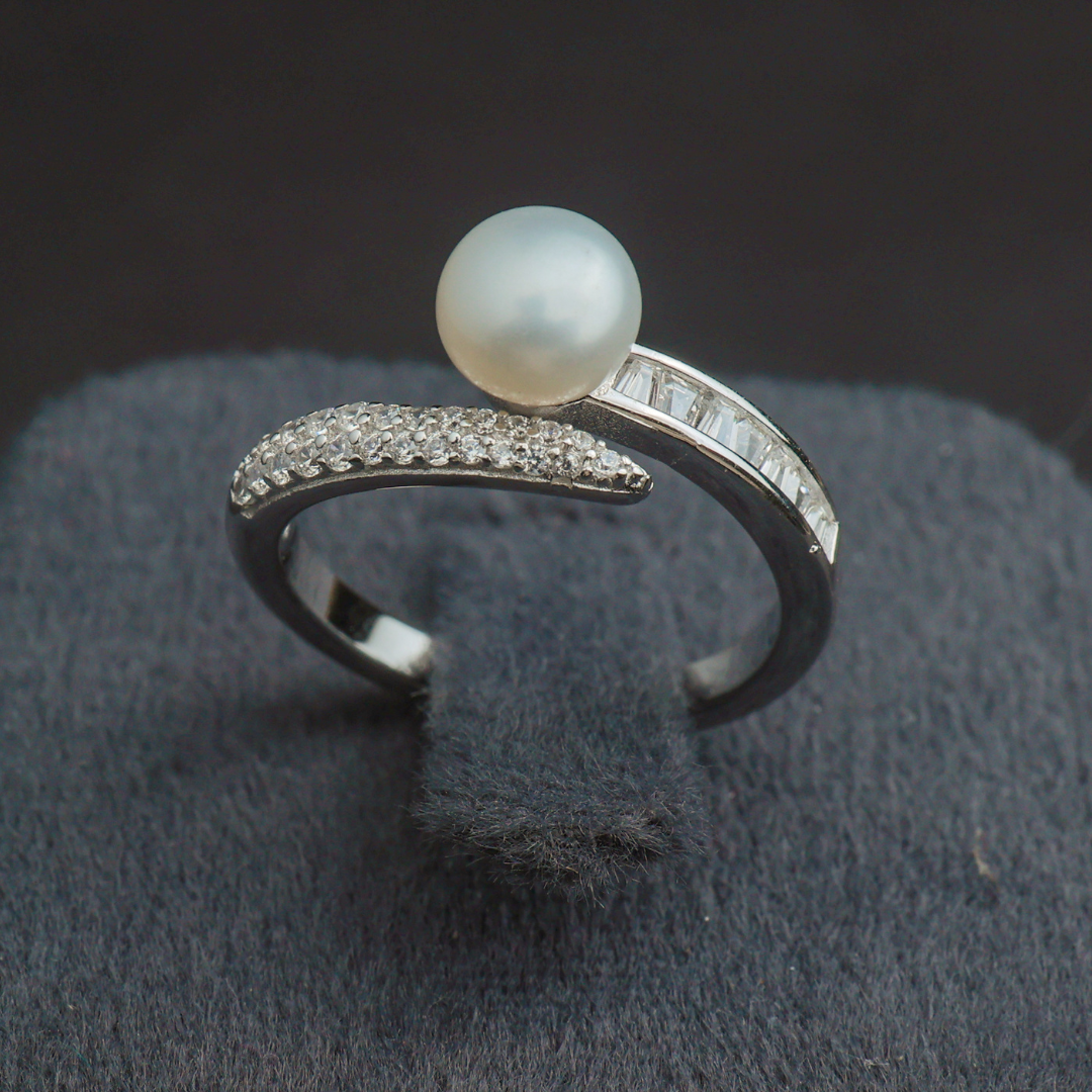 Princess Cut Flower Ring (Fixed Size)