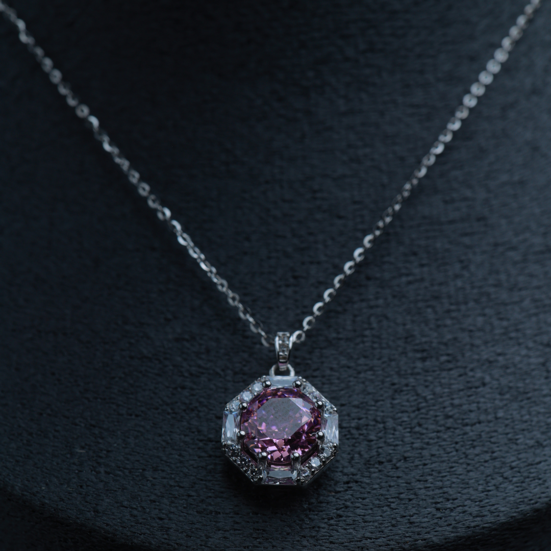 Plum Eclat Halo Pendant