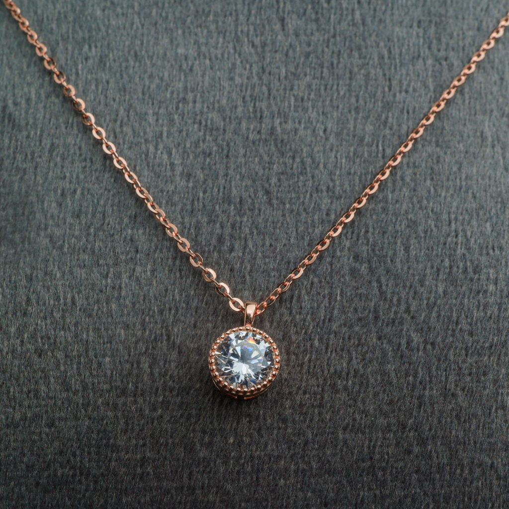 Eterna Solitaire Silver Pendant Set