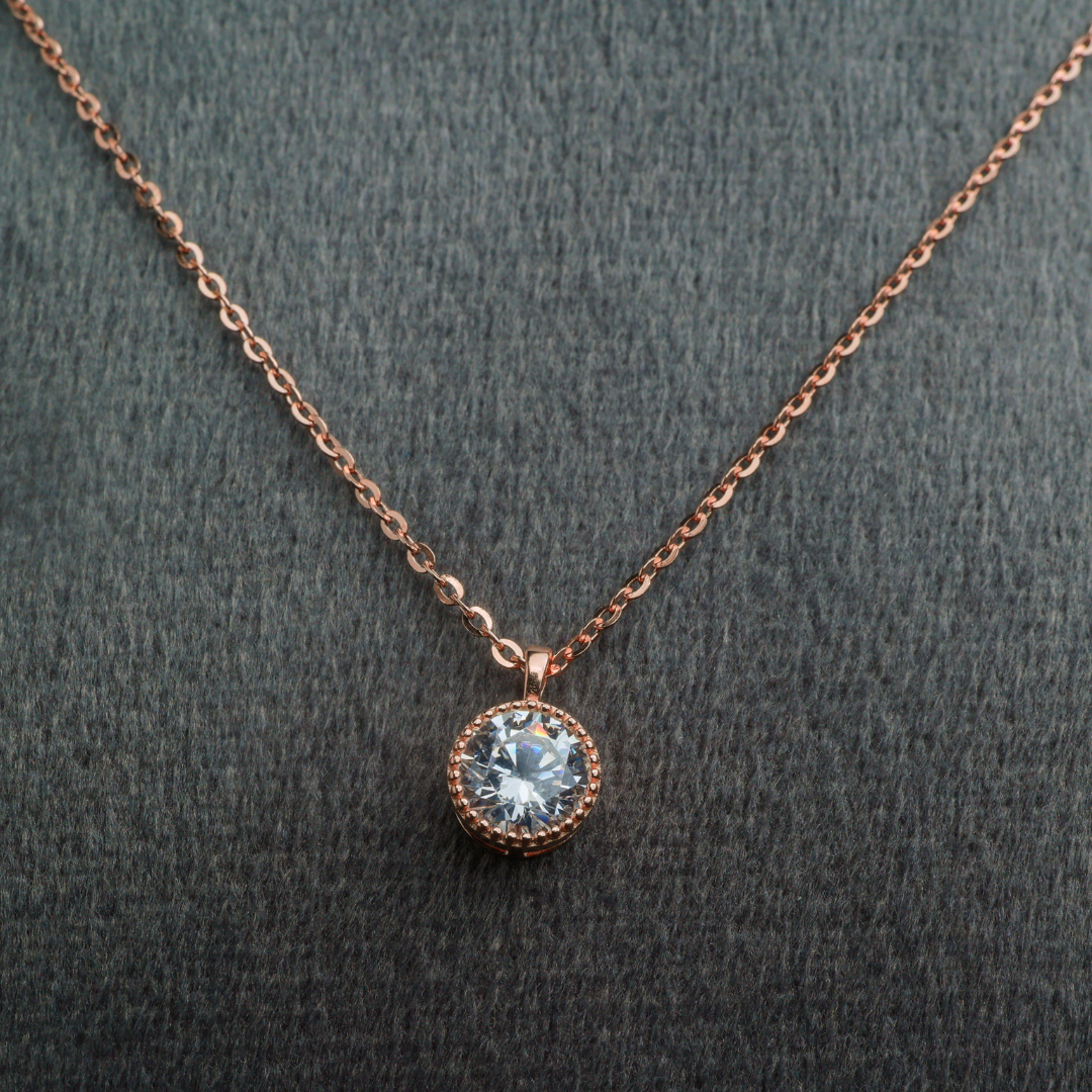 Eterna Solitaire Silver Pendant Set