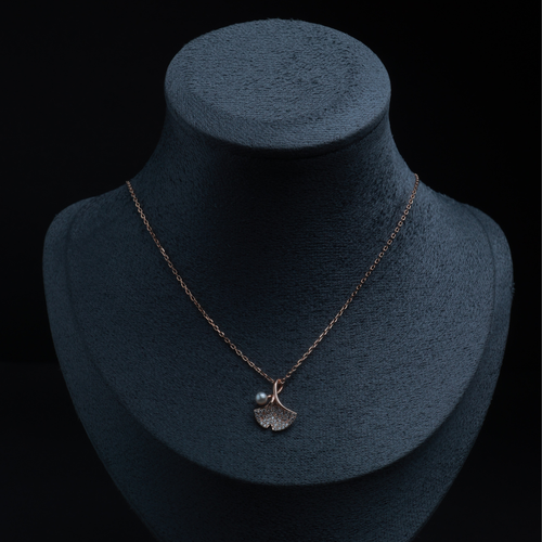 Luna Pearl Fan Pendant Necklace