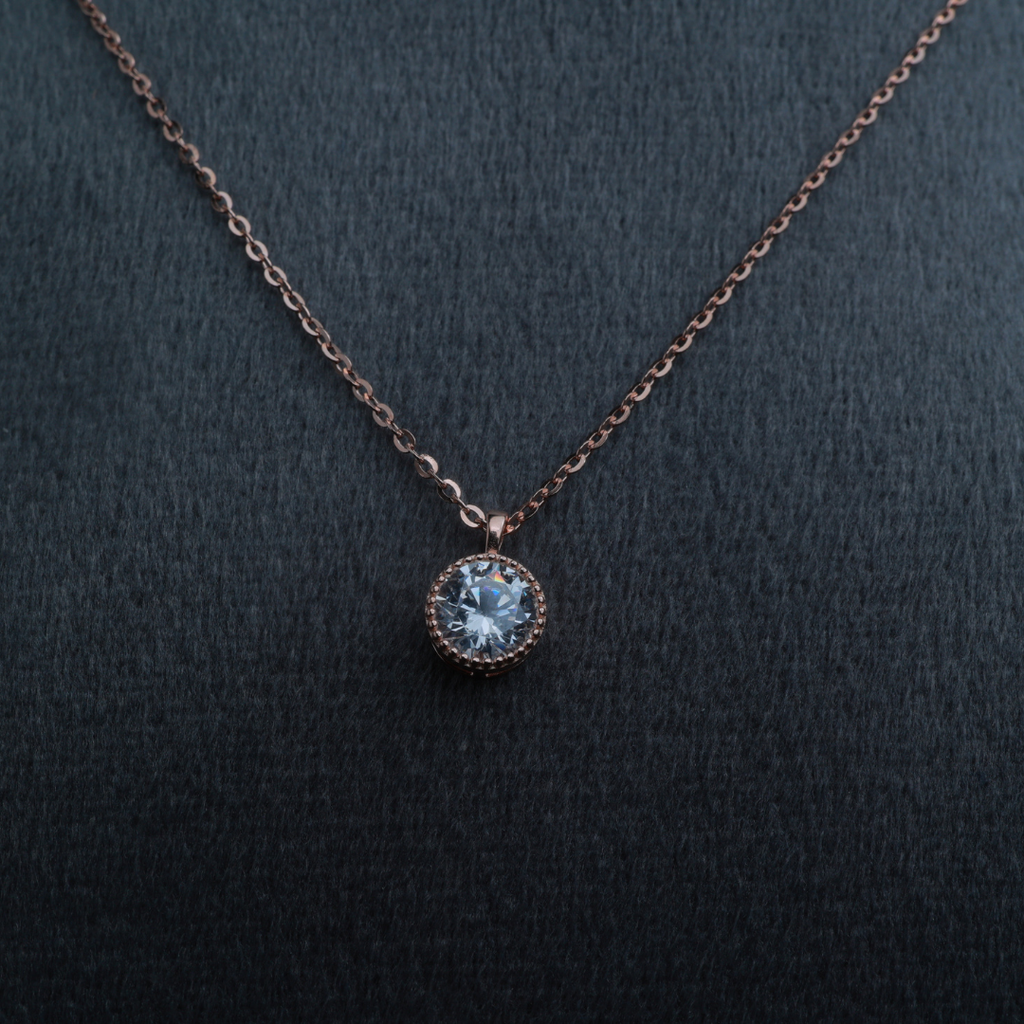 Eterna Solitaire Silver Pendant Set