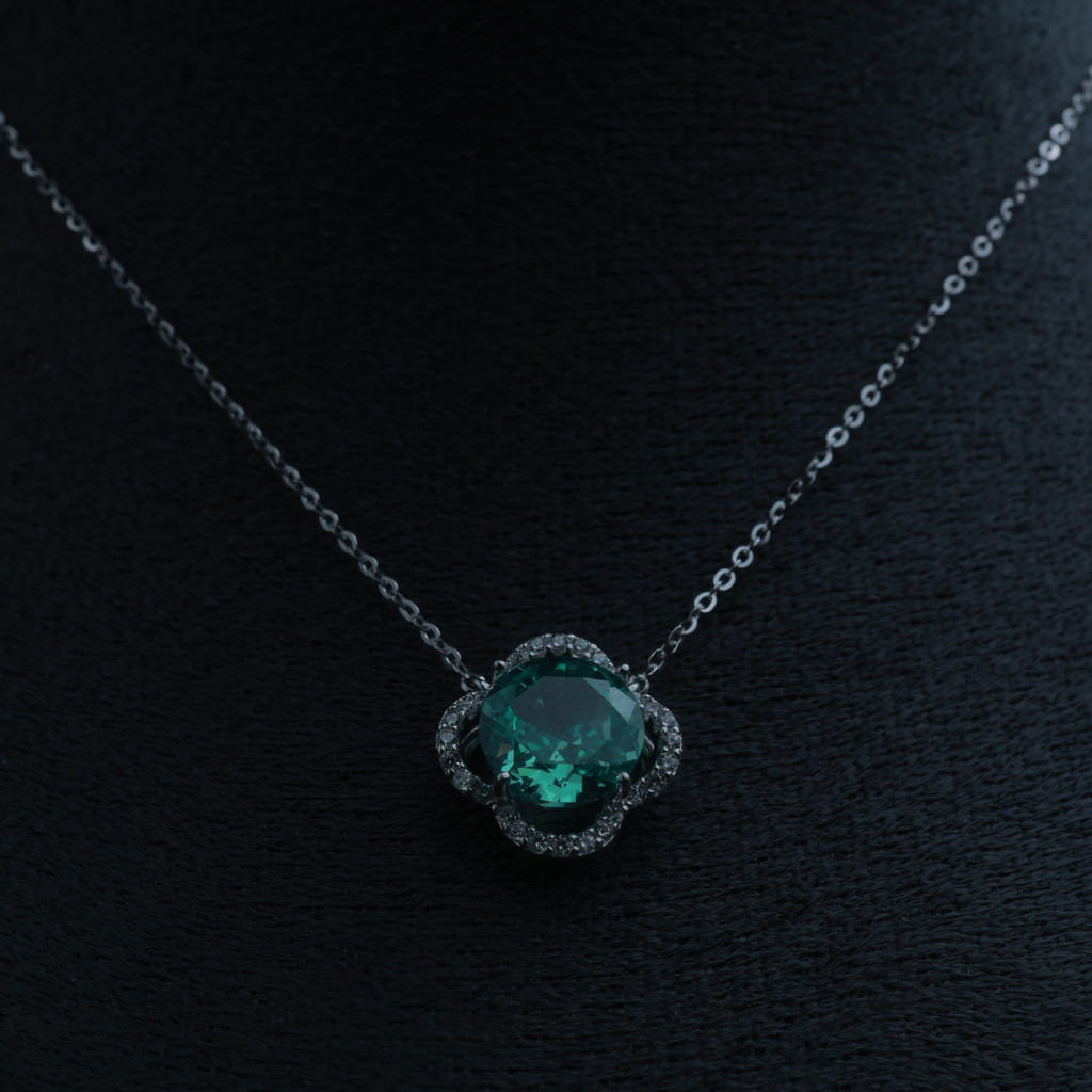 Mystic Verde Silver Pendant Chain