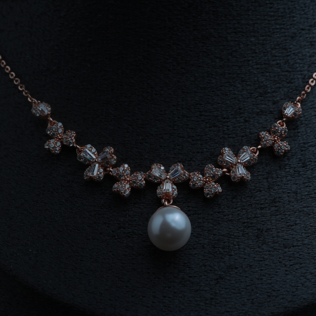 Vintage Bloom Pearl Pendant Necklace
